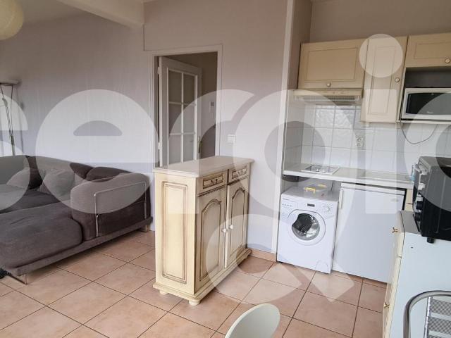 location t2 38 m² amiens 80000