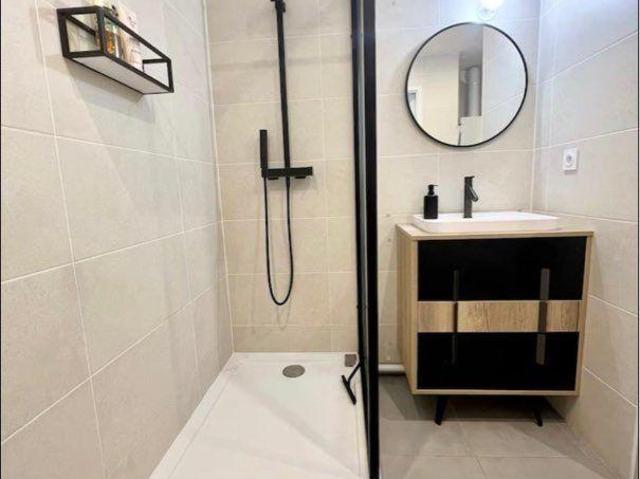 Location T2 balcon + Parking