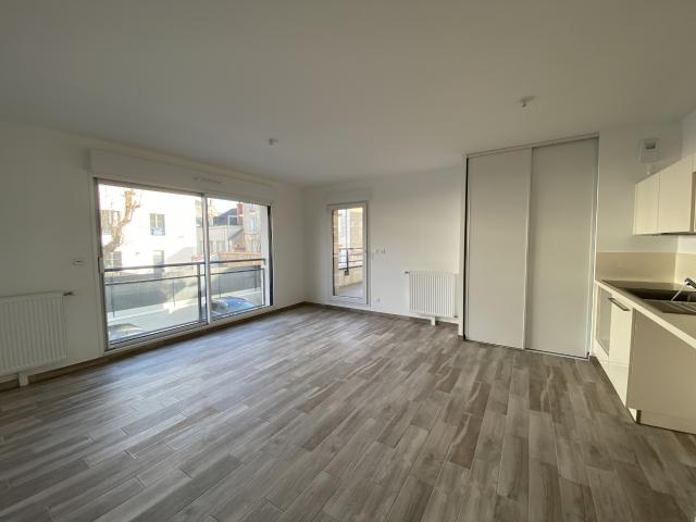 Location T2 Orléans Centre avec balcon et parking 44.21 m²