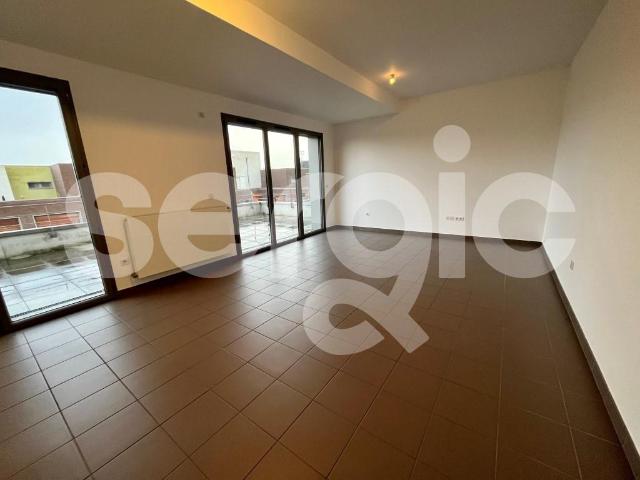 location t4 107 m² amiens 80090