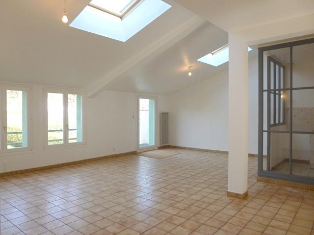 location t4 111 m² ludres 54710