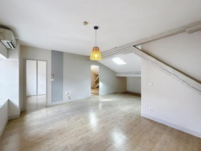 Location T4 de 71.21 m² Victor Hugo avec Climatisation colocations acceptées, 31
