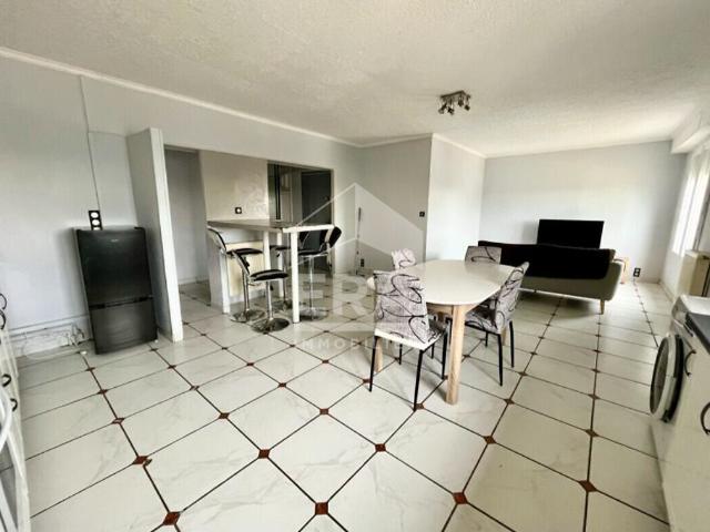 LOCATION TARBES T4 meublé avec balcon