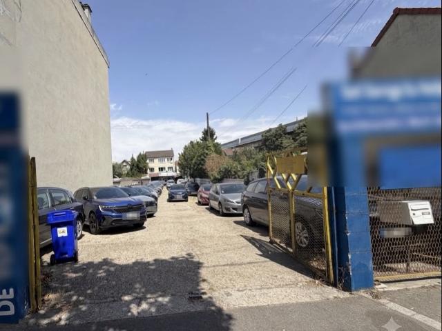 Location terrain 600 m2 Noisy le Sec idéal auto
