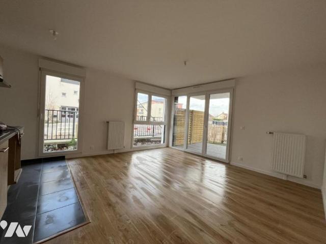 Location trois pièces rez de jardin