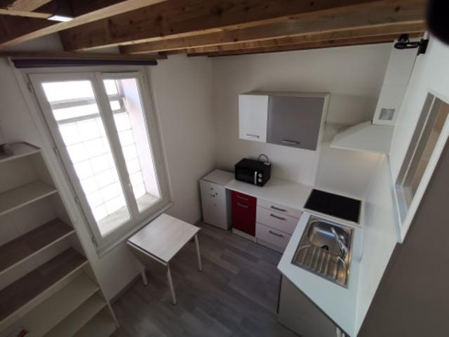 location Très beau T1 à Nîmes / St Césaire proche IUT, CHU