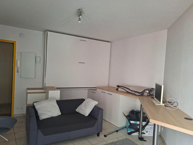 LOCATION TYPE 1 MEUBLE HYPERCENTRE