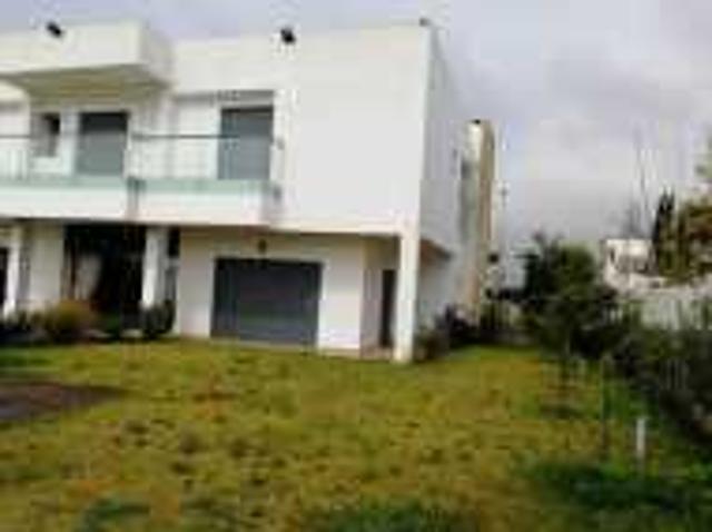 Location une villa meublée avec piscine à Souissi