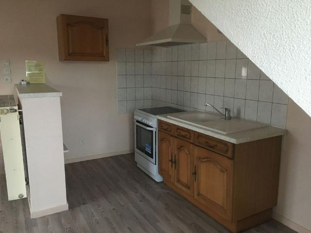 LOCATION VALDAHON T2 CENTRE VILLE