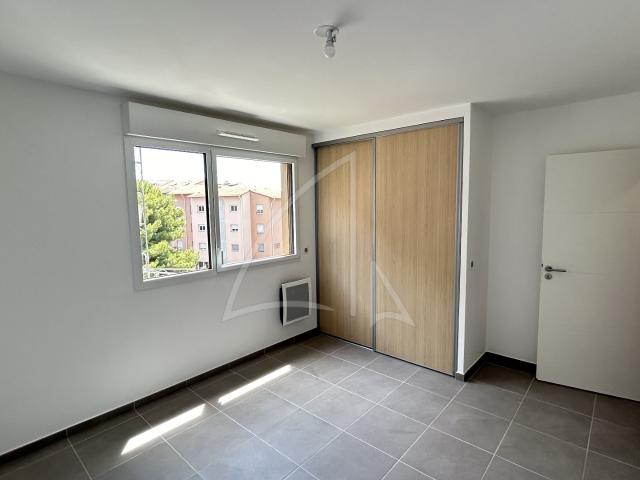 LOCATION VIDE À L’ANNÉE – MONTPELLIER – SUPERBE APPARTEMENT DE TYPE 2 AVEC PLACE DE PARKINGLOI PINELplafond de ressources applicables