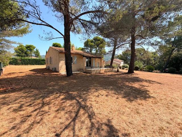 Location Villa 4 pièces 70.9 m2 Aups