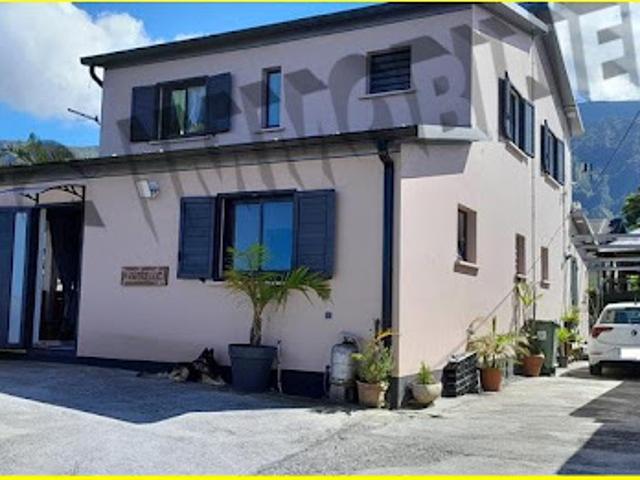Location Villa 4 pièces 74 m2 Les makes