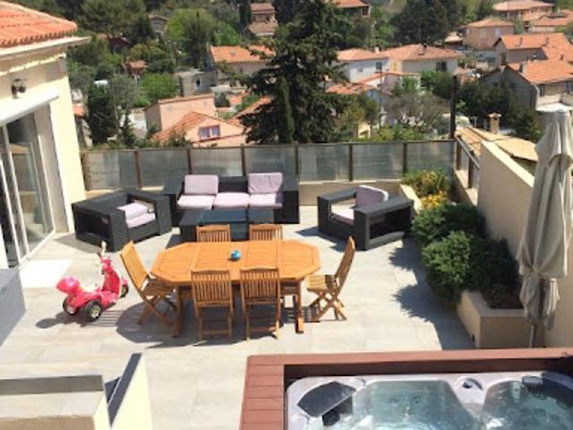Location Villa 4 pièces 92 m2 Marseille 13ème