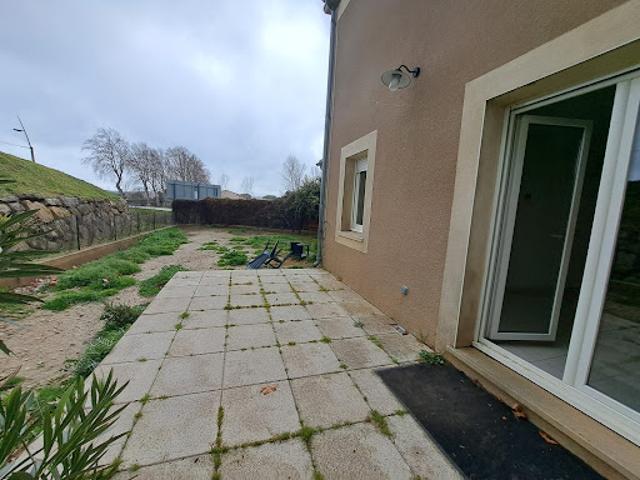 Location Villa 4 pièces 96 m2 Nébian