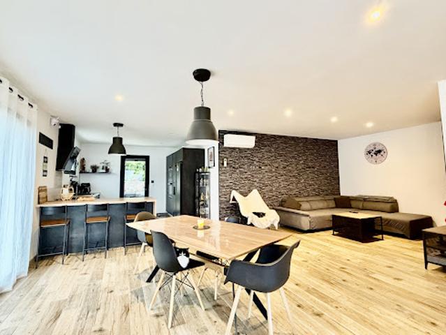 Location Villa 4 pièces 98 m2 Fendeille