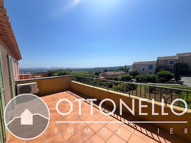 Location Villa 4 pièces 107.7 m2 Roquebrune sur Argens