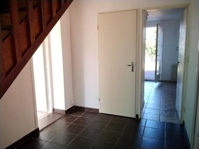 Location Villa 4 pièces 108 m2 Le passage