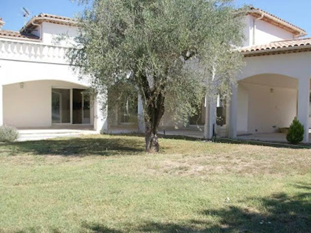 Location Villa 4 pièces 141.75 m2 La Roquette sur Siagne