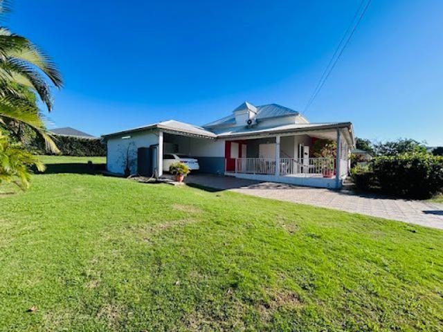 Location Villa 4 pièces 149.76 m2 Lamentin