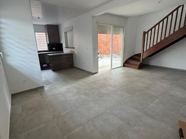 Location Villa 5 pièces 97 m2 Remire Montjoly