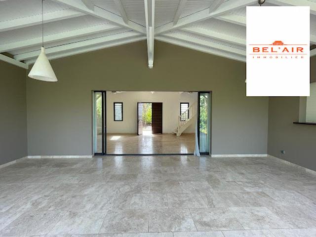 Location Villa 5 pièces 167 m2 Le francois