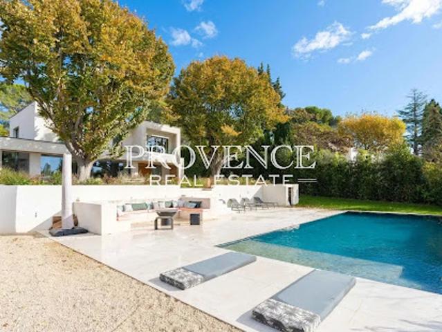Location Villa 5 pièces 220 m2 Aix en Provence