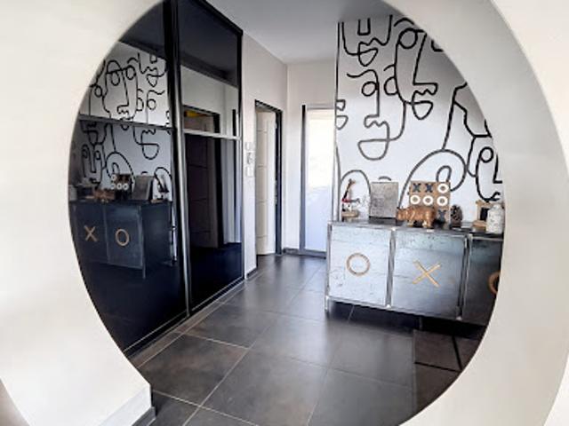 Location Villa 6 pièces 153.1 m2 Uzein
