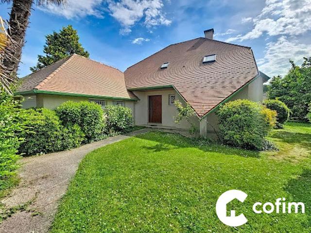 Location Villa 6 pièces 174.85 m2 Gelos