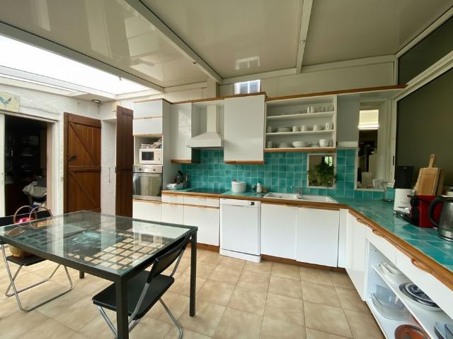 Location villa 6 pièces, 193.00m², Grasse