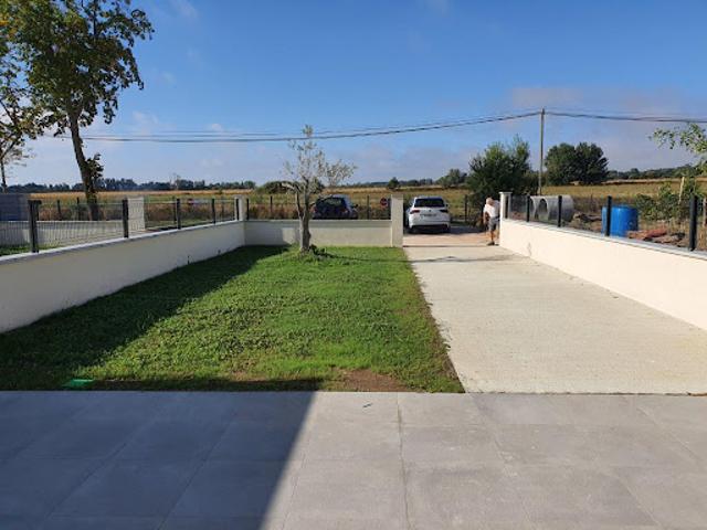 Location Villa 6 pièces 196 m2 Saiguède