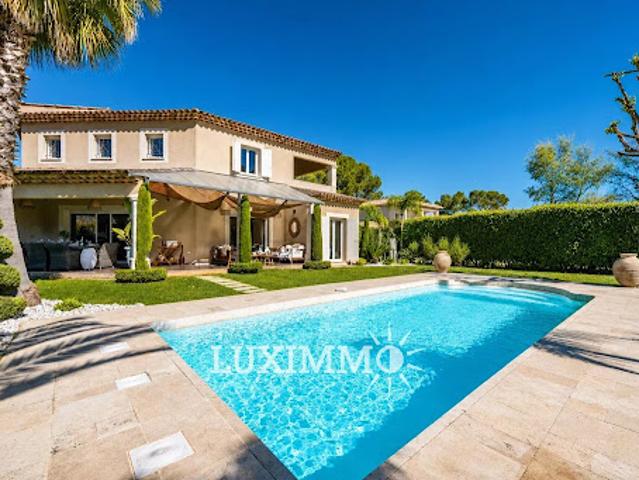 Location Villa 6 pièces 250 m2 Mouans Sartoux