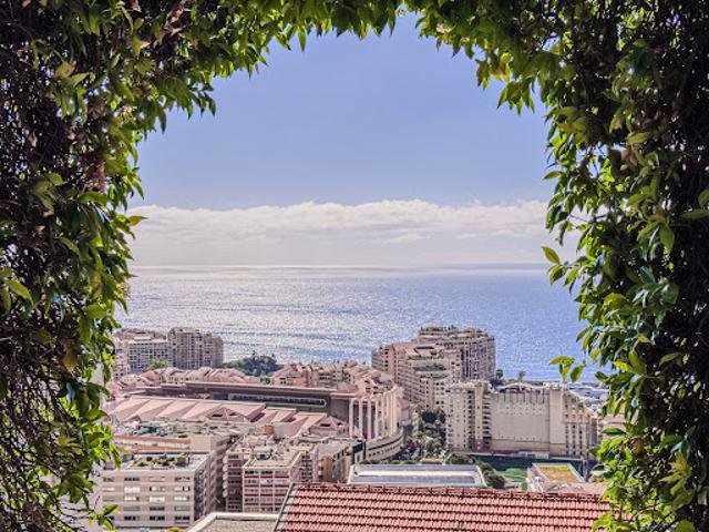 Location Villa 7 pièces 265 m2 Cap d'Ail