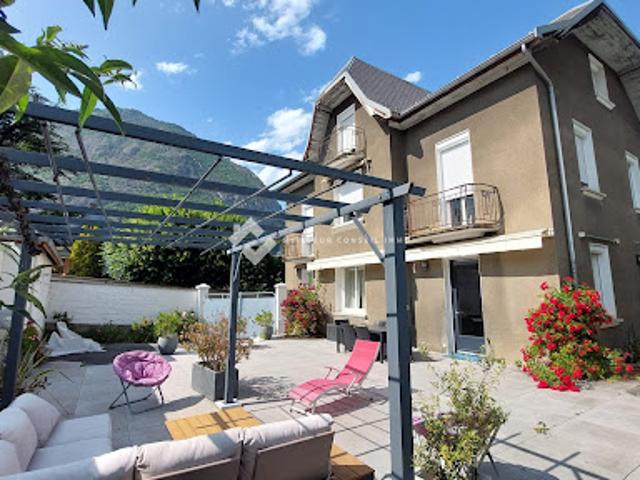 Location Villa 8 pièces 238 m2 Saint Jean de Maurienne