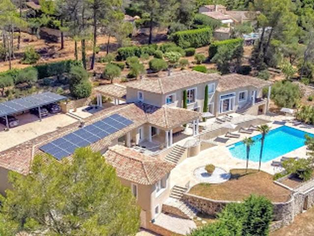 Location Villa 12 pièces 607.1 m2 Le Rouret
