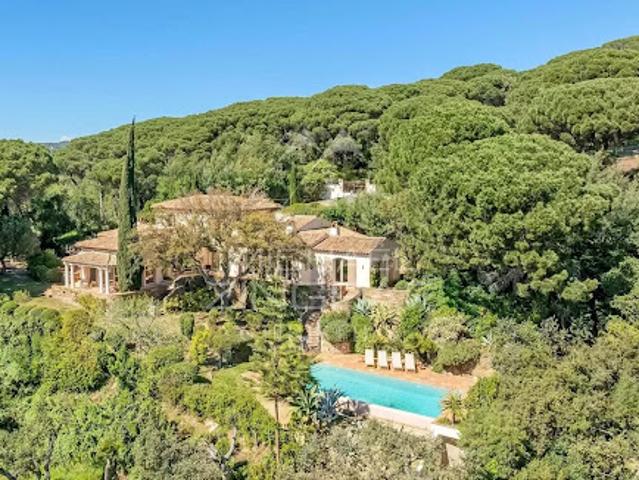 Location Villa 360 m2 Ramatuelle