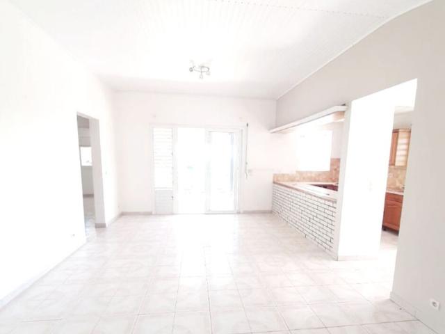 Location villa 3 pièces, 69.10m², La Trinité