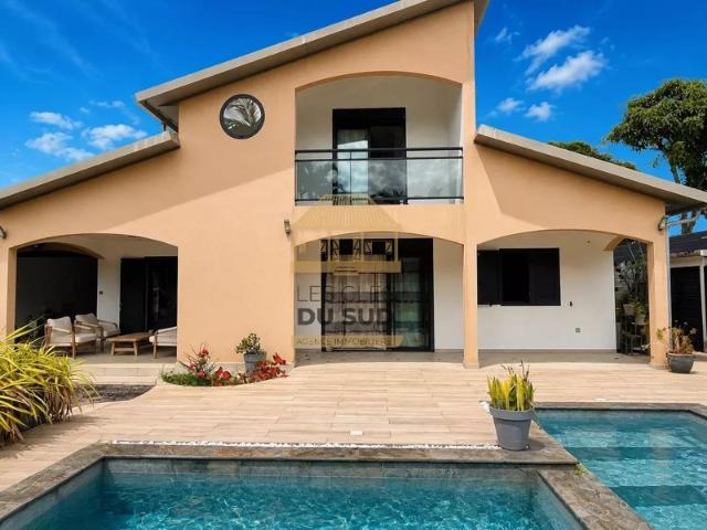 Location Villa T5 Meublée avec Piscine, Jardin et Garage à Saint André