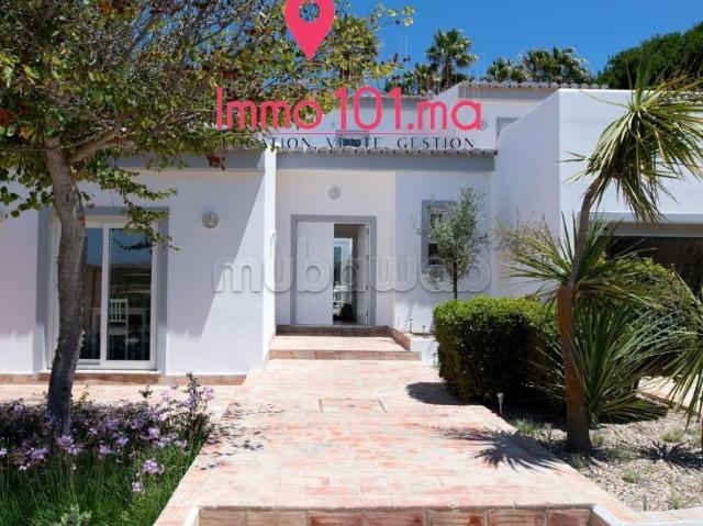 Location villa usage professionnel à Salé