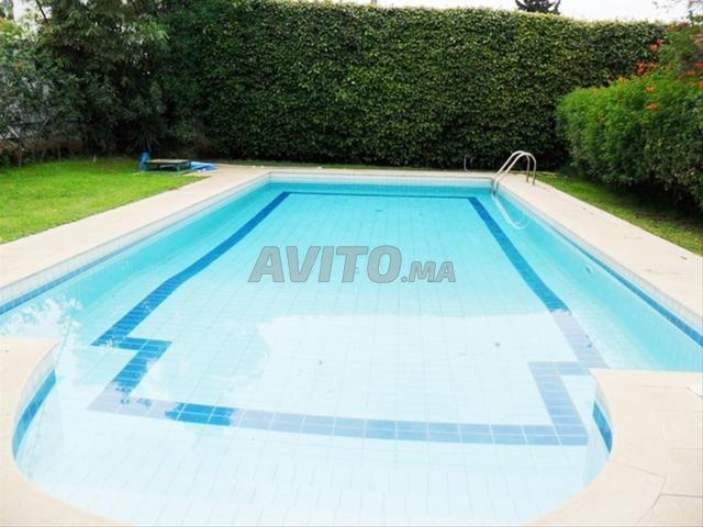 Location Villa avec piscine à Souissi RABAT