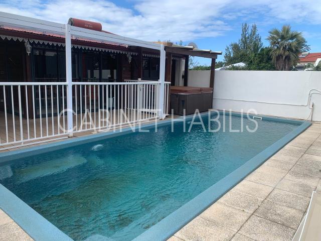 Location villa Saint Joseph 6 pièces 158.52m² 2316€ | Cabinet Habilis