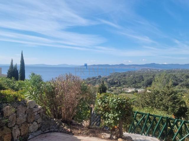 LOCATION A L'ANNEE 2 PIECES BOULOURIS