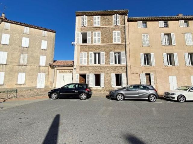 Location À louer Appartement T3 à La Garde Freinet | Les 3 Agences