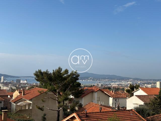 Location À louer – T2 entièrement rénové avec vue mer – Toulon | AMV Immobilier