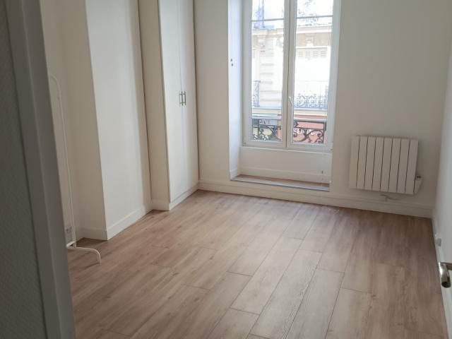 Location A LOUER / 2P 35M2 / 75009 2 pièces
