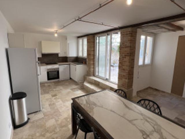 location A TOULON – SAINT ROCH