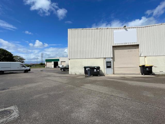 Location activité entrepôt 436 m²
