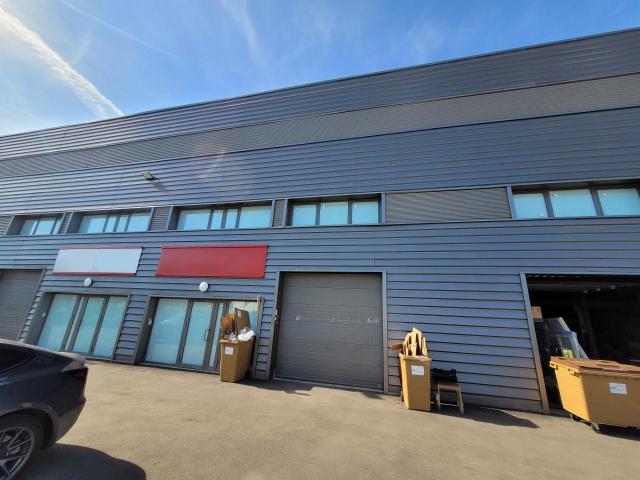 Location local d'activité Villeneuve la Garenne Bâtiment C