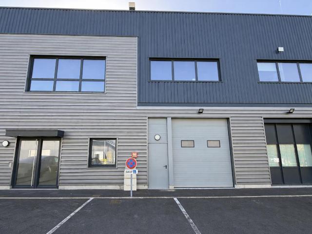 Location cellules d'activité Aubergenville Accès transports