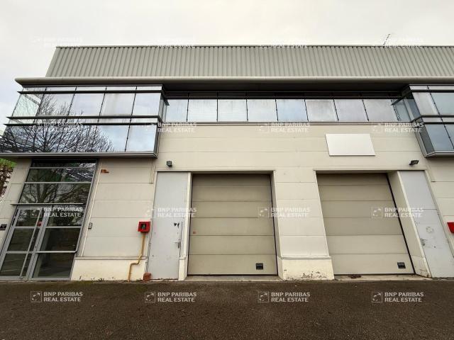 Location activité entrepôt 1023 m²