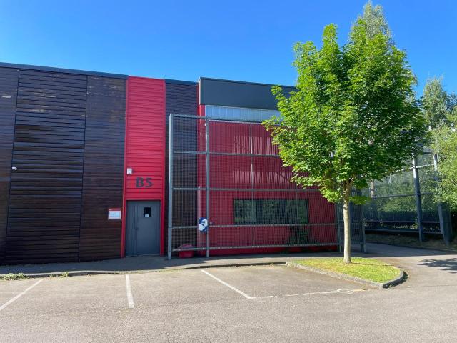 Location activité entrepôt 174 m²